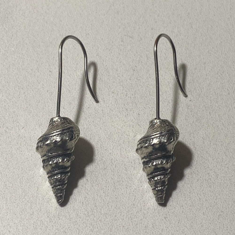 Seashell‎ earrings